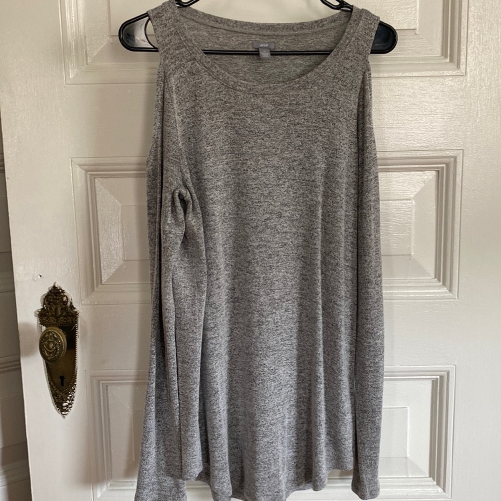 Aerie cold shoulder shirt